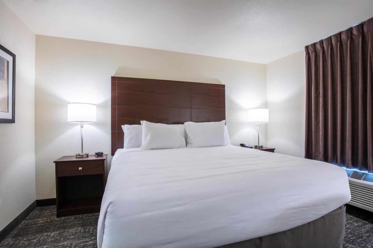 Cobblestone Inn & Suites - Pine Bluffs 외부 사진