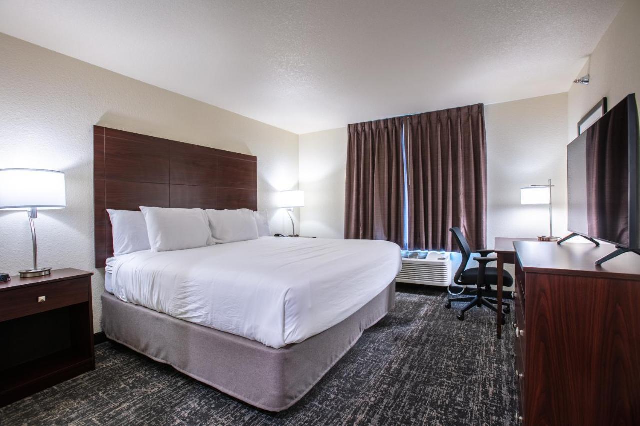 Cobblestone Inn & Suites - Pine Bluffs 외부 사진