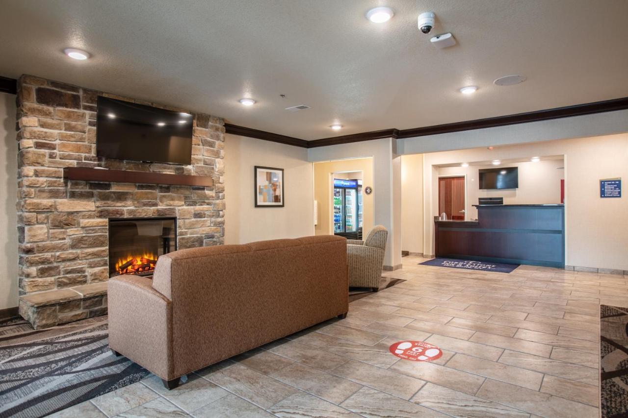 Cobblestone Inn & Suites - Pine Bluffs 외부 사진