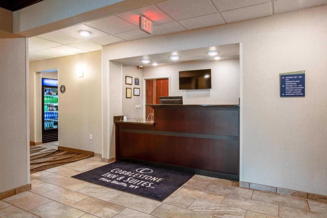 Cobblestone Inn & Suites - Pine Bluffs 외부 사진