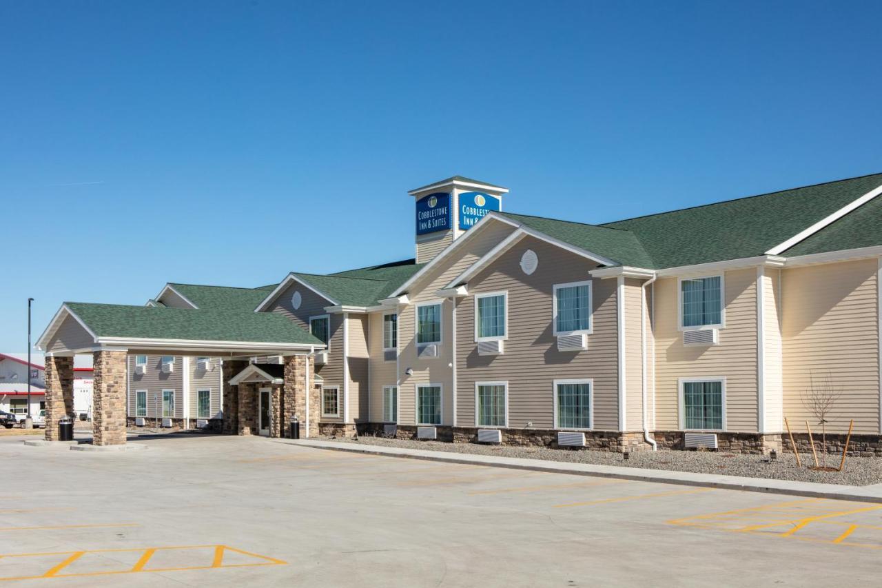 Cobblestone Inn & Suites - Pine Bluffs 외부 사진