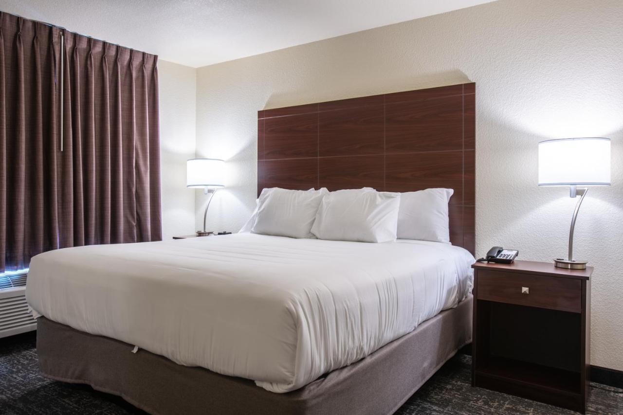 Cobblestone Inn & Suites - Pine Bluffs 외부 사진